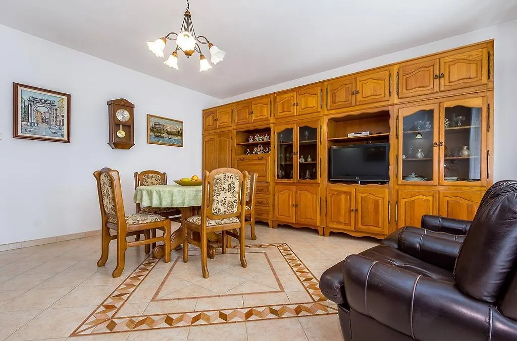 Apartments Orlic Medulin